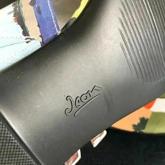 Icon leather sandals artsy  print - Picture 6 of 9